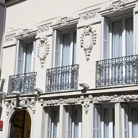 Les Cigales 3* Nizza