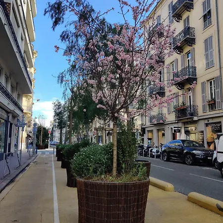 Les Cigales Otel Nice