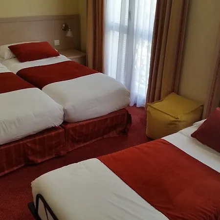 Szálloda Les Cigales 3*