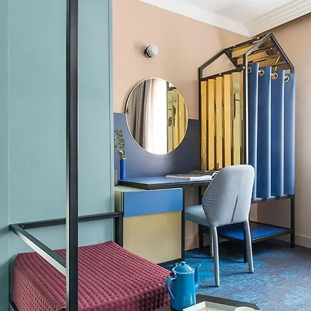 Szálloda Les Cigales 3*