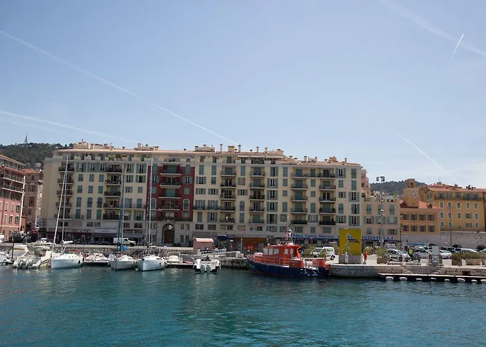 Les Cigales Hotel