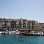 Les Cigales Hotel