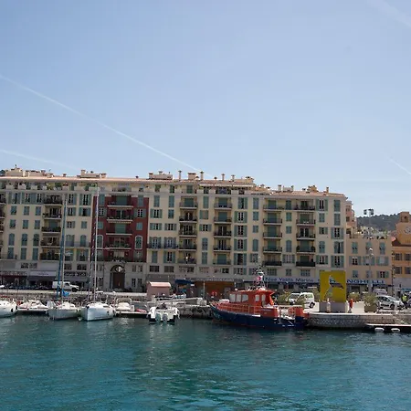 Les Cigales Hotel