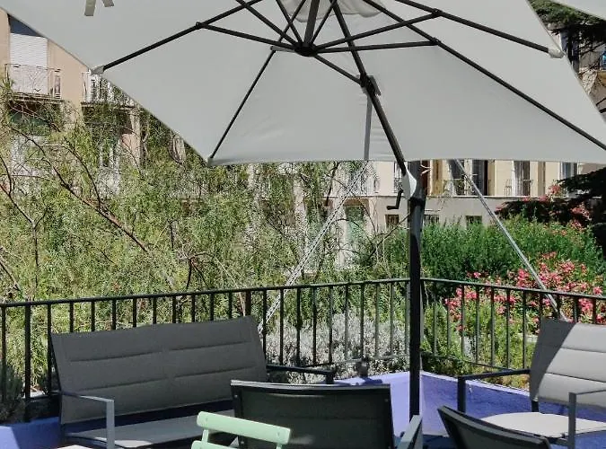 Ξενοδοχείο Les Cigales 3*