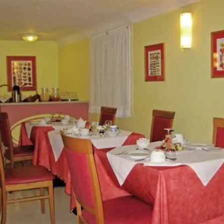 Les Cigales 3* Niza