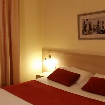 Les Cigales Hotel Niza